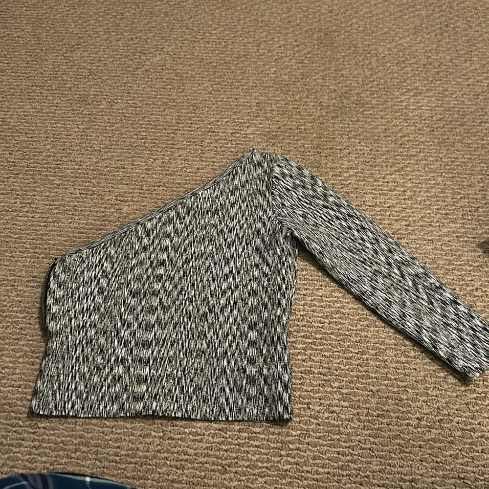 One sleeve Top